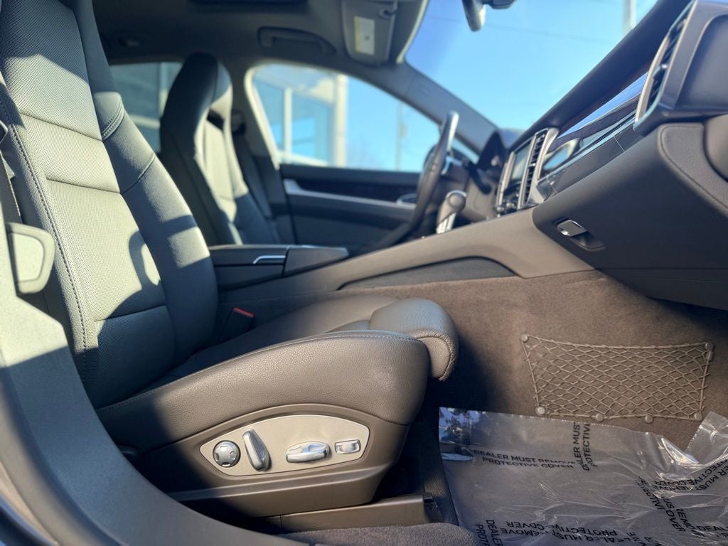 2015 Porsche Panamera 4