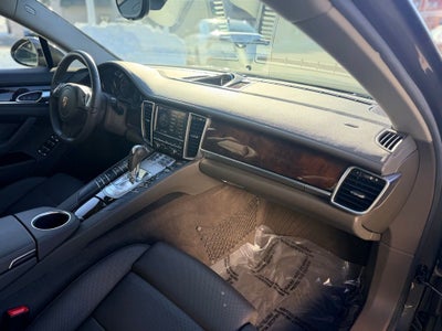 2015 Porsche Panamera 4