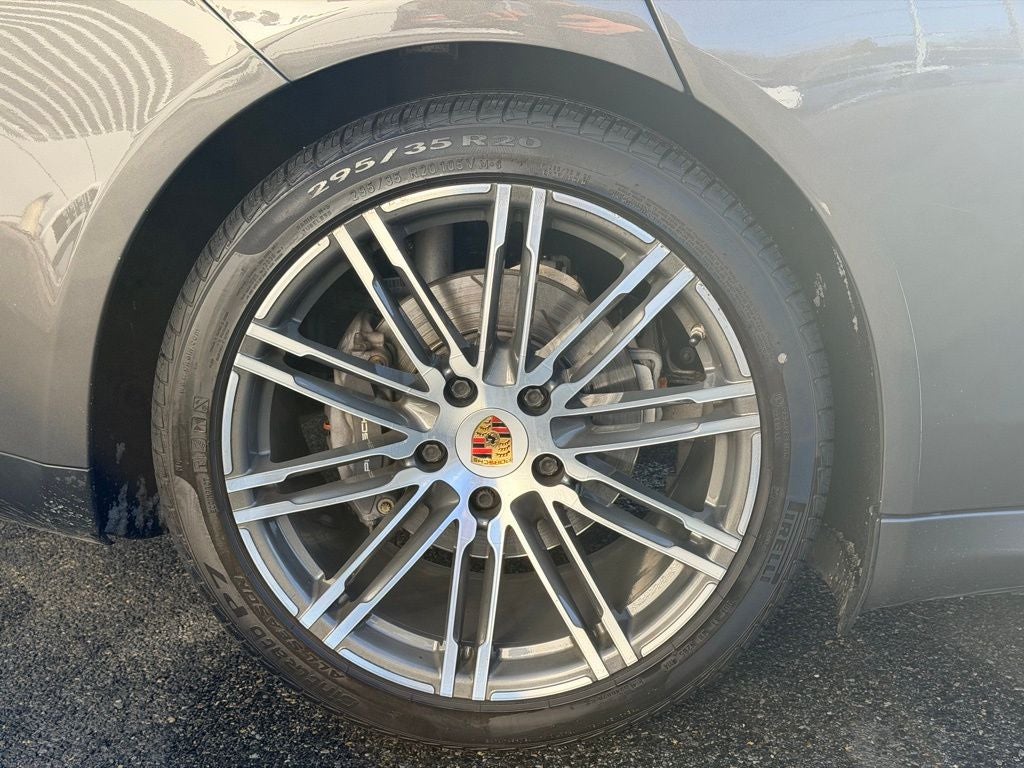 2015 Porsche Panamera 4