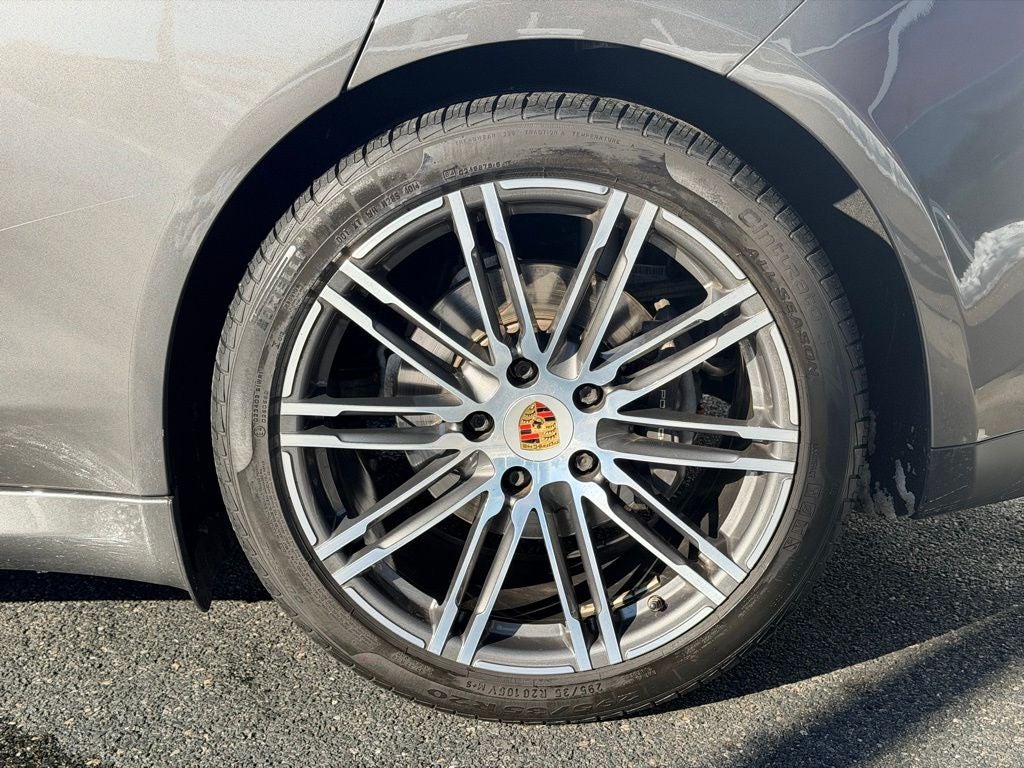 2015 Porsche Panamera 4