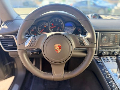 2015 Porsche Panamera 4