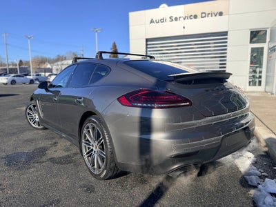 2015 Porsche Panamera 4