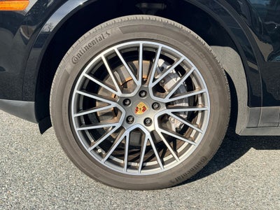 2023 Porsche Cayenne Platinum Edition