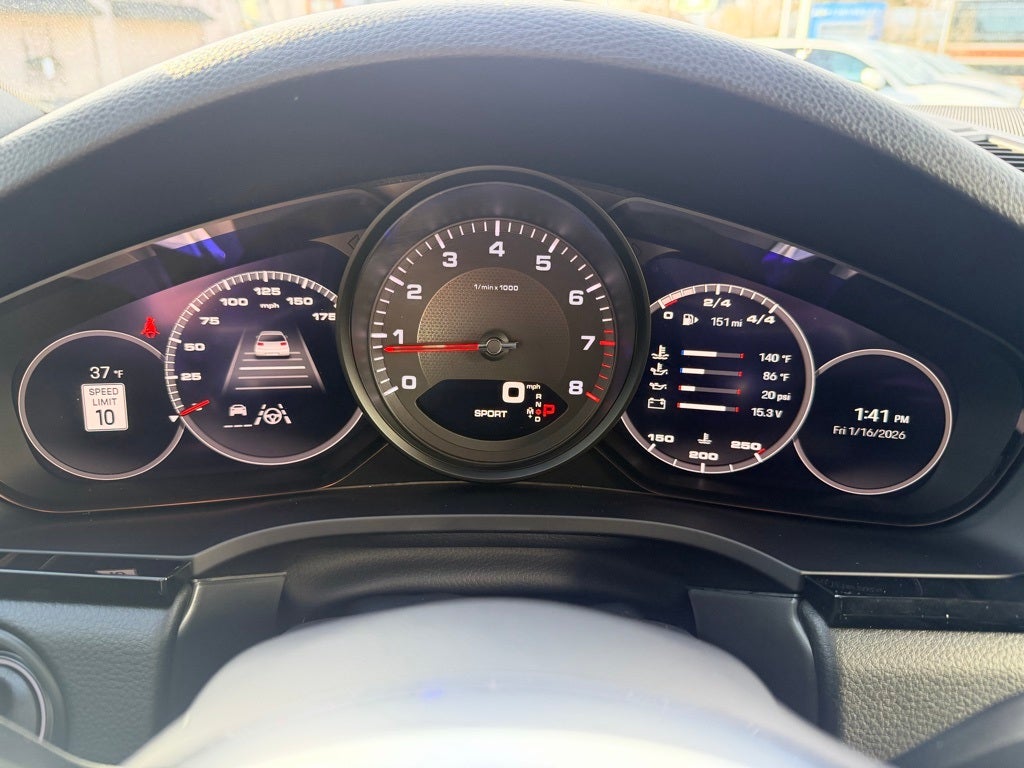 2023 Porsche Cayenne Platinum Edition