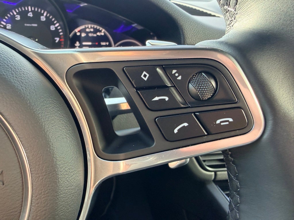 2023 Porsche Cayenne Platinum Edition