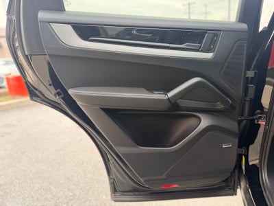 2024 Porsche Cayenne Base