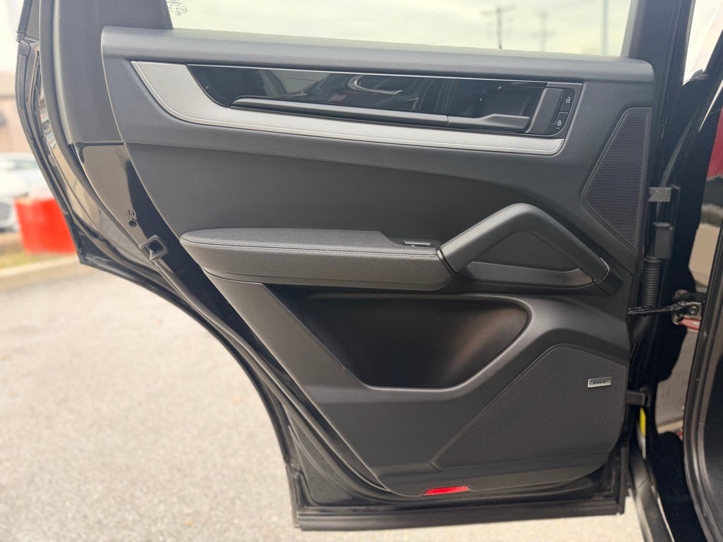 2024 Porsche Cayenne Base
