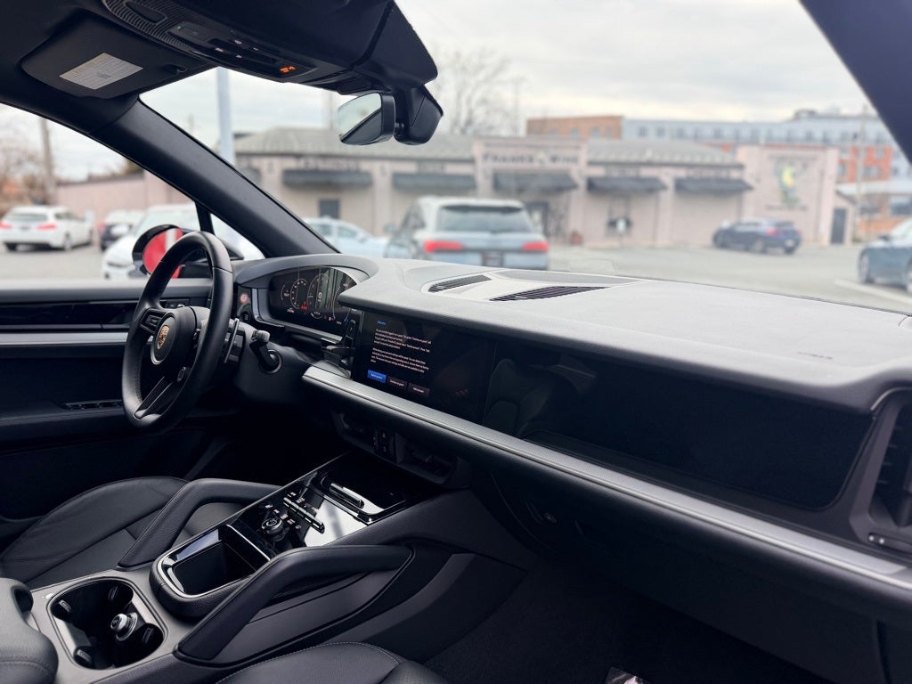 2024 Porsche Cayenne Base