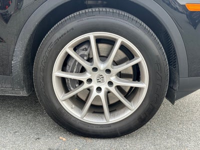 2024 Porsche Cayenne Base