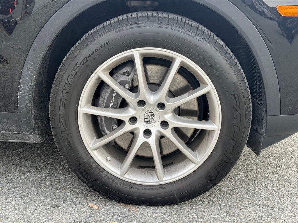2024 Porsche Cayenne Base