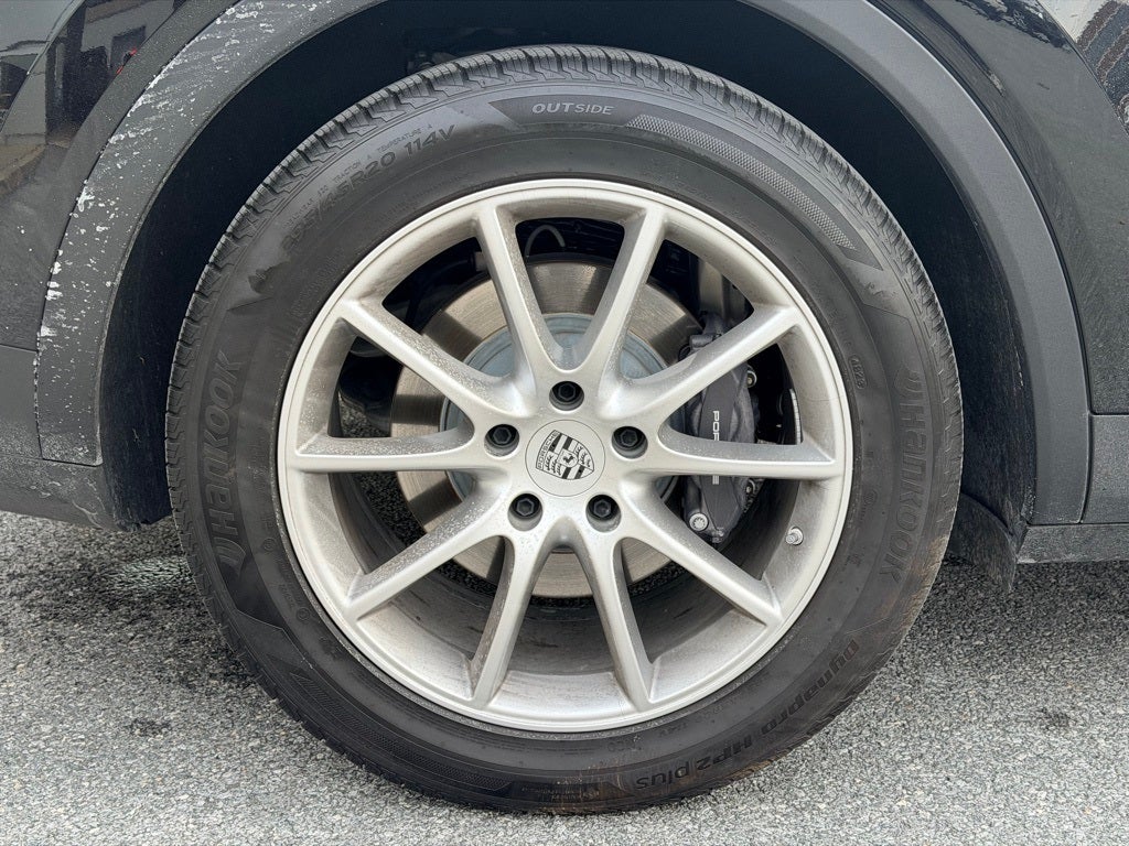2024 Porsche Cayenne Base