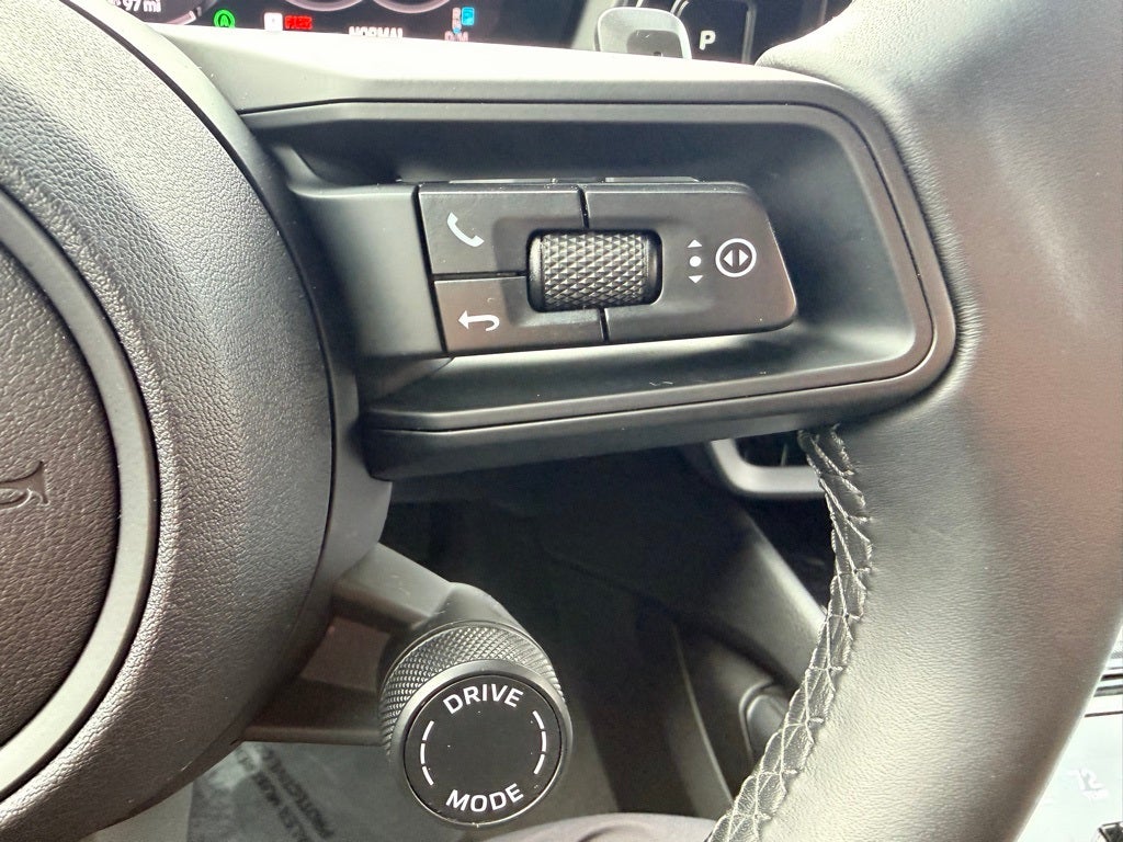 2024 Porsche Cayenne Base