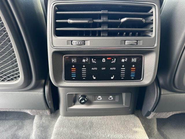 2025 Audi RS Q8 performance 4.0T quattro