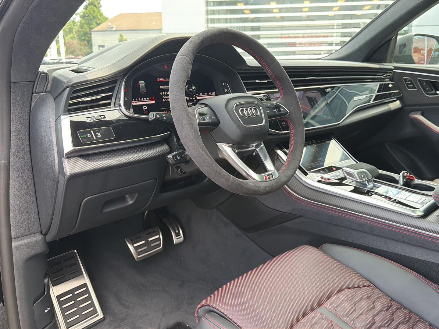 2026 Audi RS Q8 performance