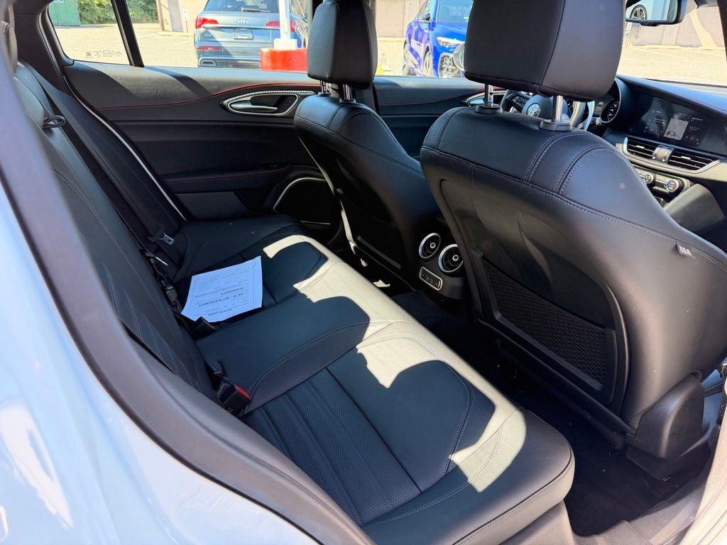2023 Alfa Romeo Giulia Estrema