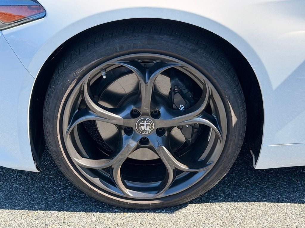 2023 Alfa Romeo Giulia Estrema