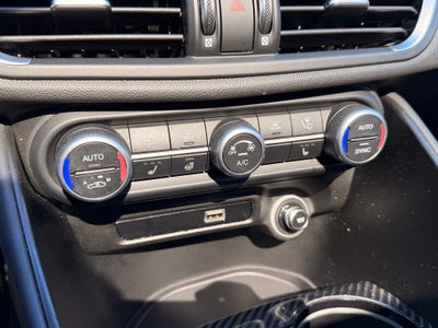2023 Alfa Romeo Giulia Estrema