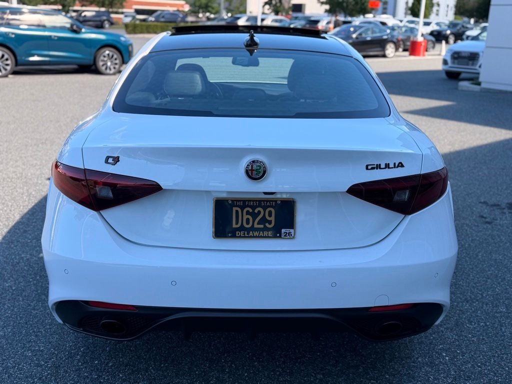 2023 Alfa Romeo Giulia Estrema