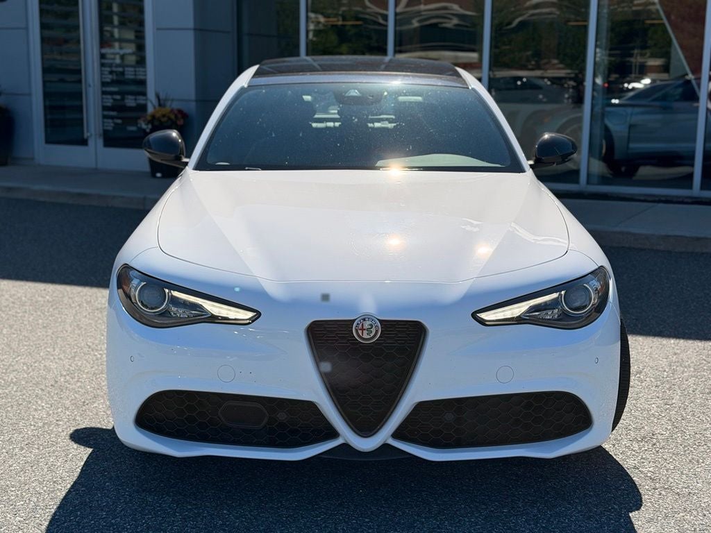 2023 Alfa Romeo Giulia Estrema