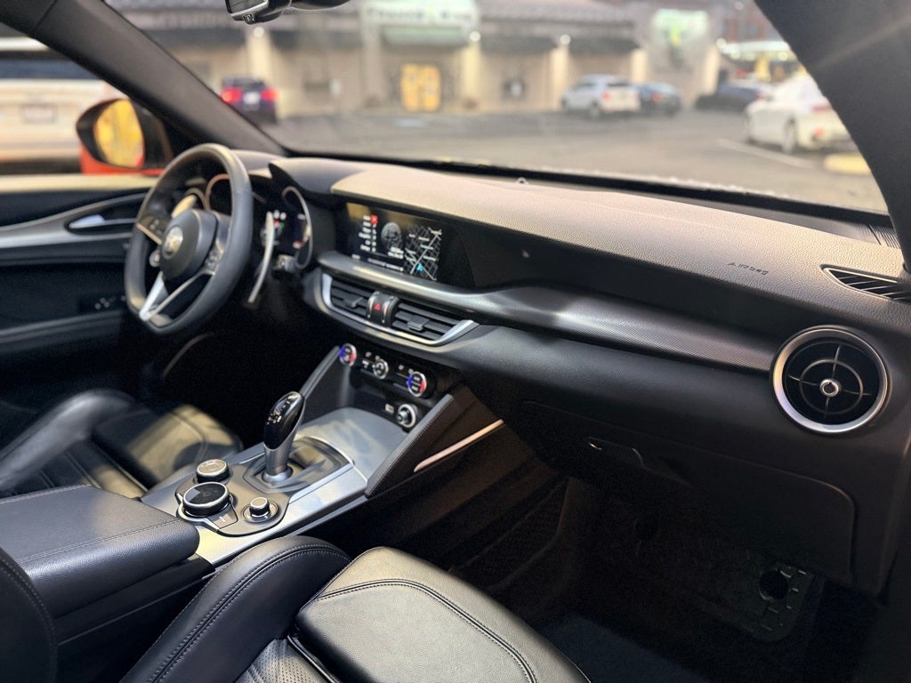 2019 Alfa Romeo Stelvio Ti Sport