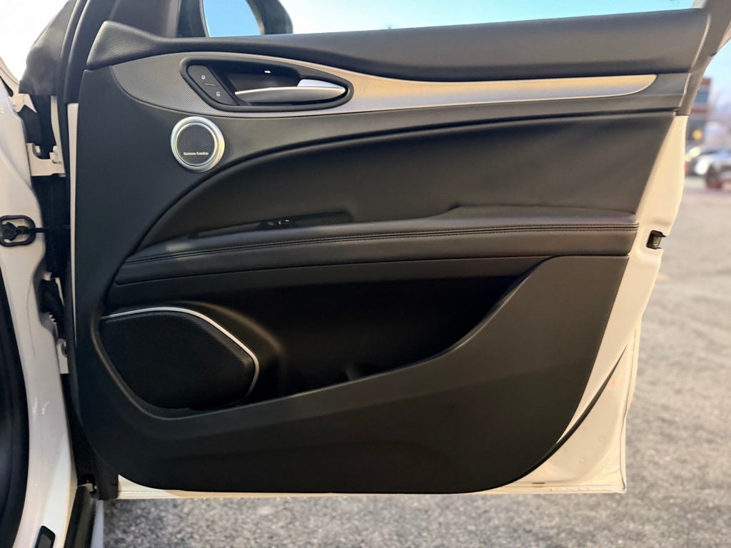 2019 Alfa Romeo Stelvio Ti Sport