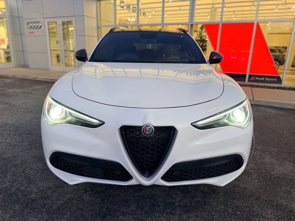 2019 Alfa Romeo Stelvio Ti Sport