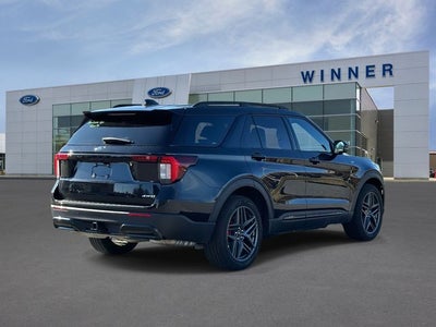 2025 Ford Explorer ST-Line