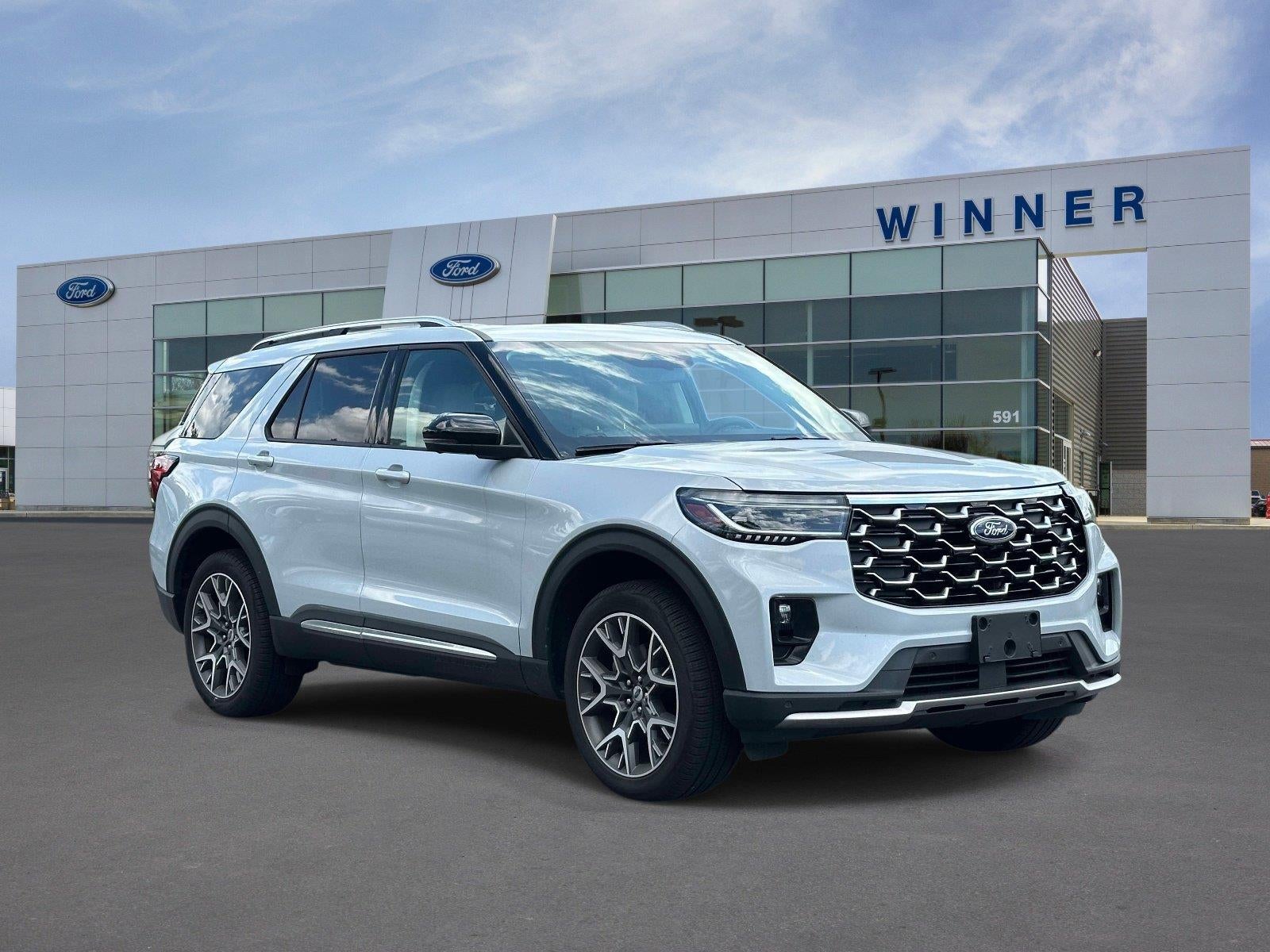 2025 Ford Explorer Platinum