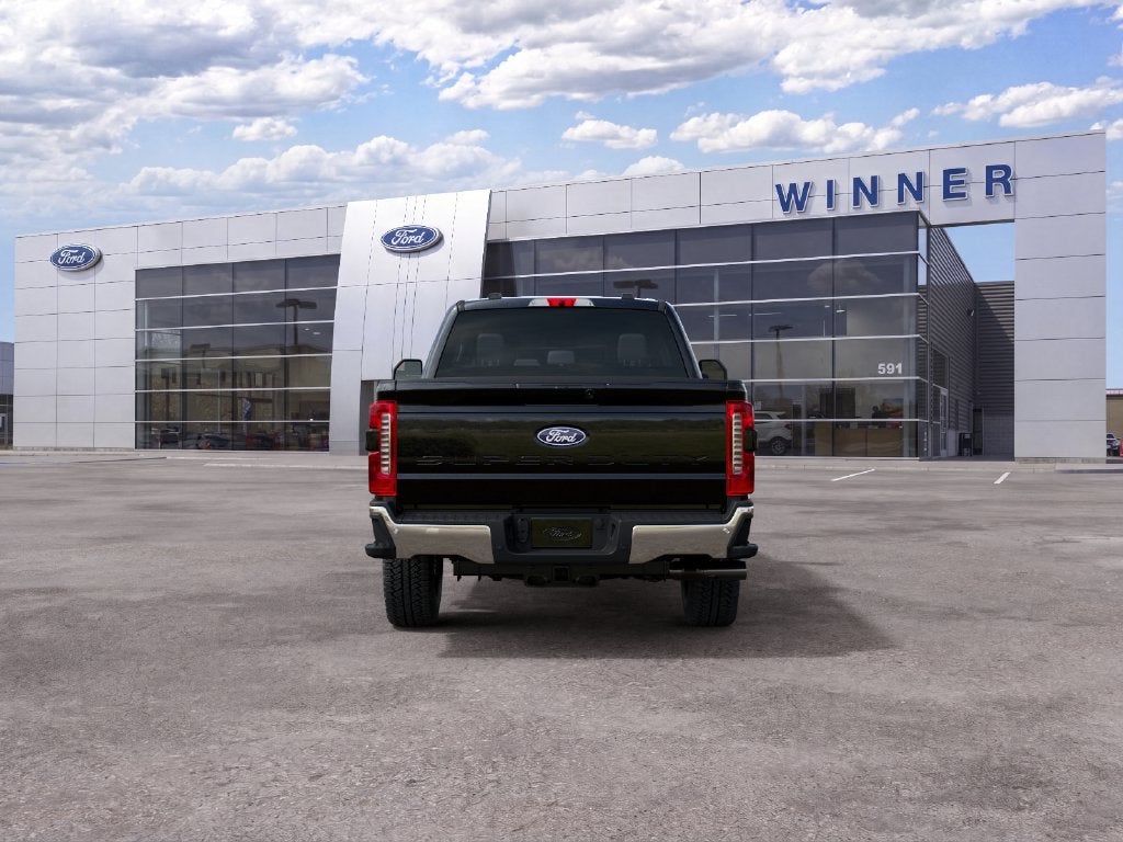2027 Ford F-350SD Lariat