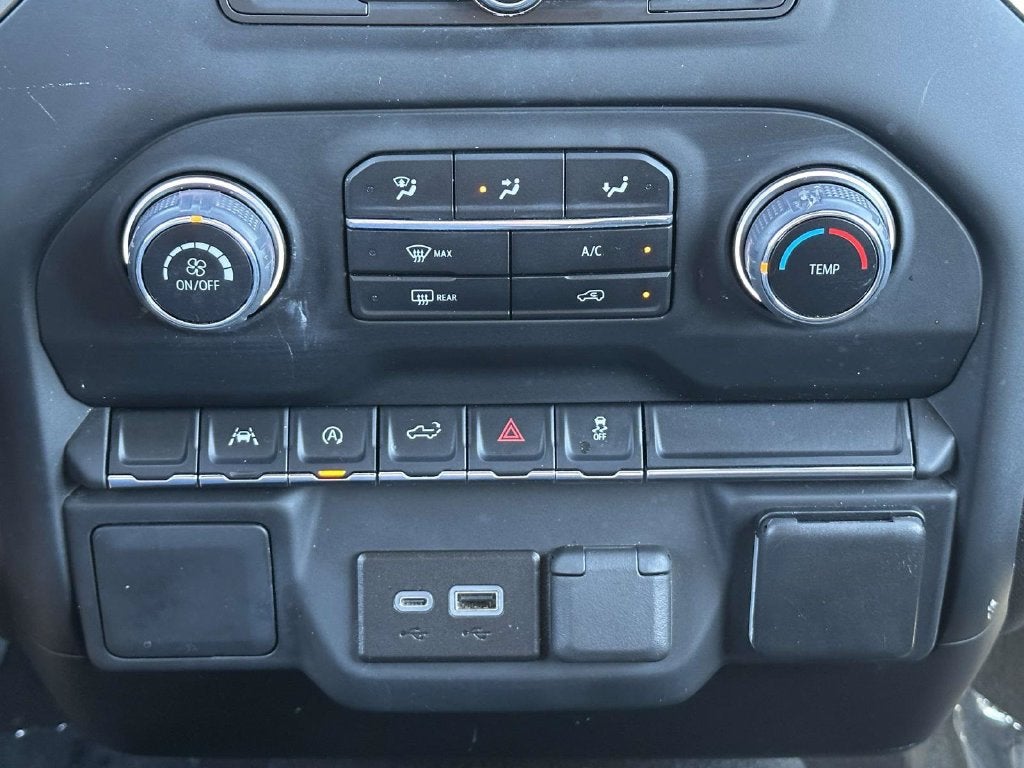 2024 Chevrolet Silverado 1500 Custom