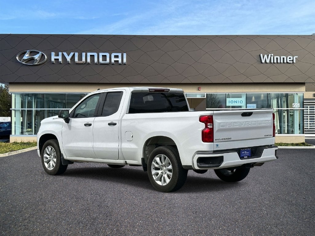 2024 Chevrolet Silverado 1500 Custom