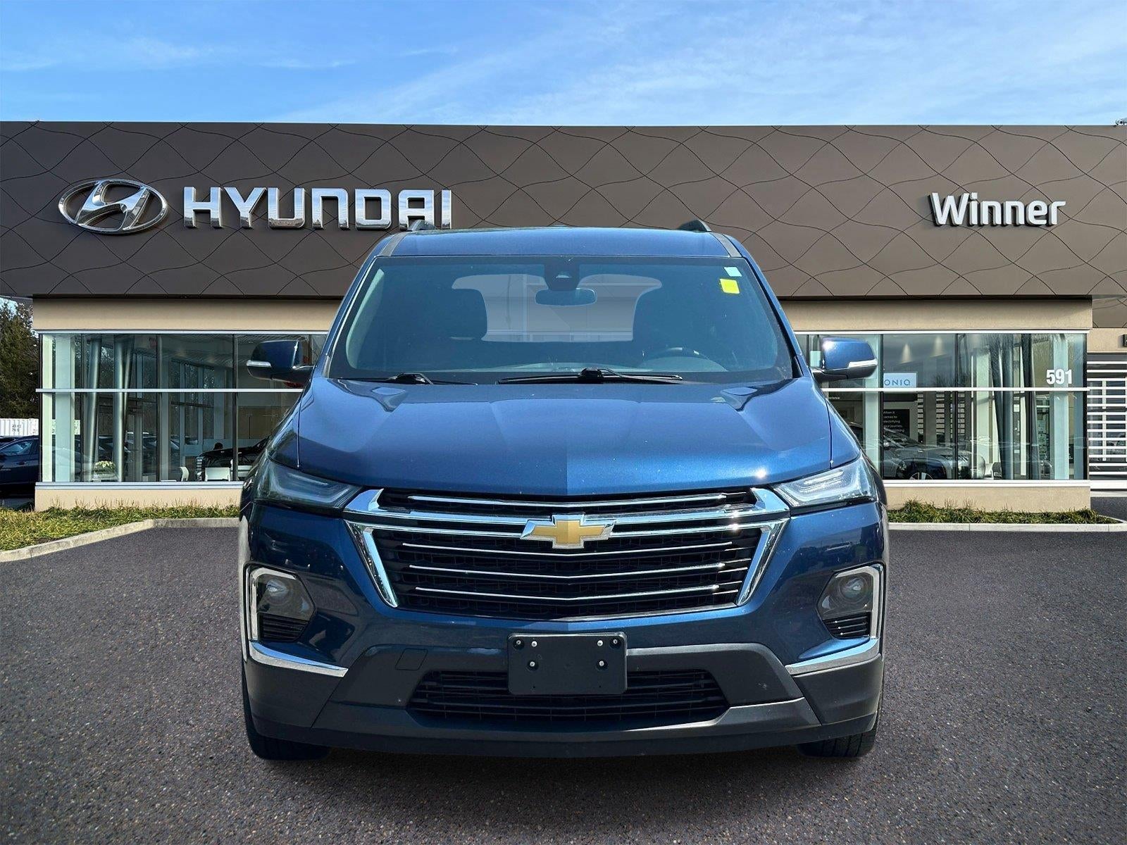 2023 Chevrolet Traverse LT Leather