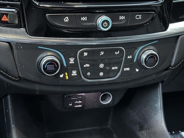 2021 Chevrolet Traverse LT Leather