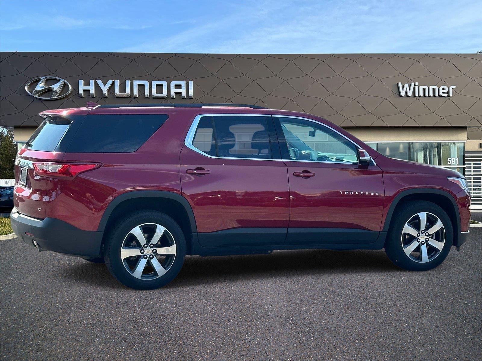 2020 Chevrolet Traverse LT Leather