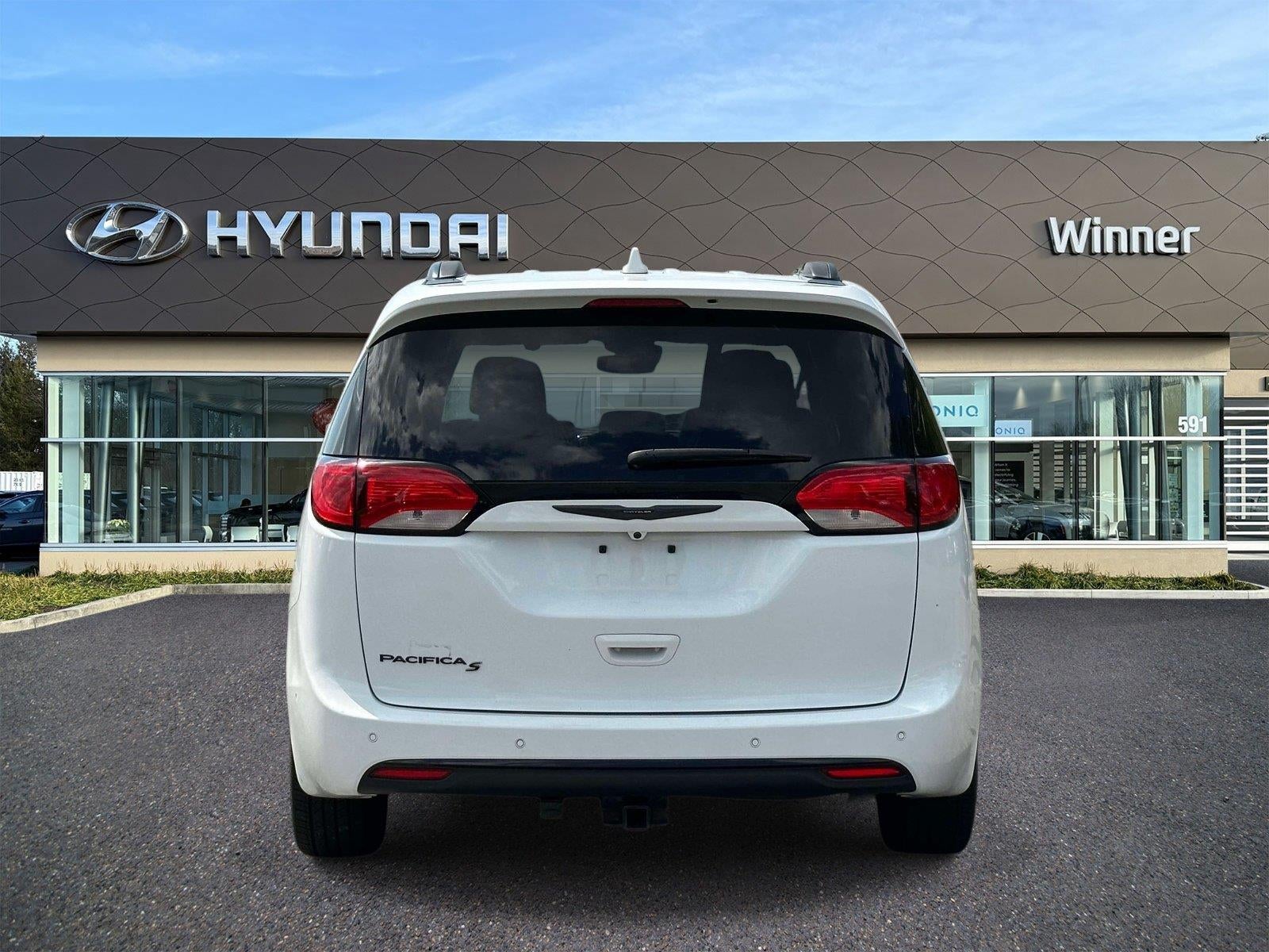 2019 Chrysler Pacifica Touring L