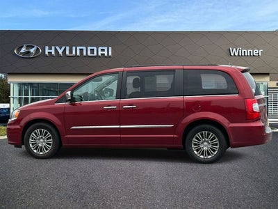 2015 Chrysler Town & Country Touring-L