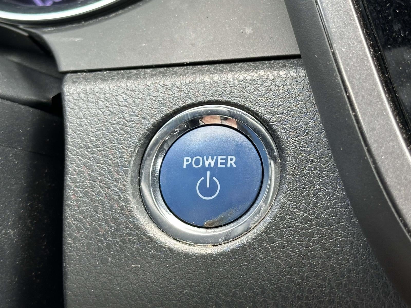 2018 Toyota Camry Hybrid XLE