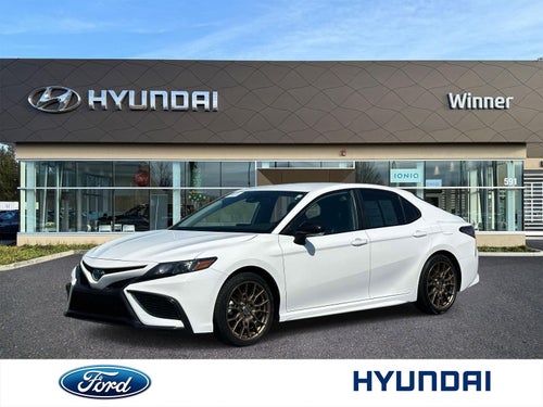 2023 Toyota Camry Hybrid SE Nightshade