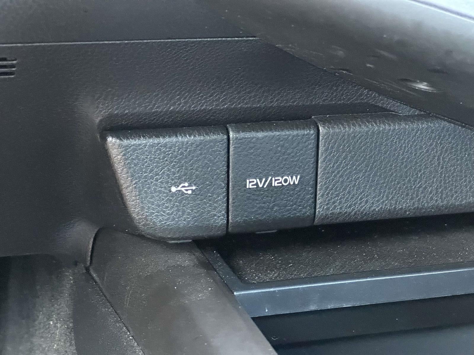 2023 Toyota Camry Hybrid SE Nightshade