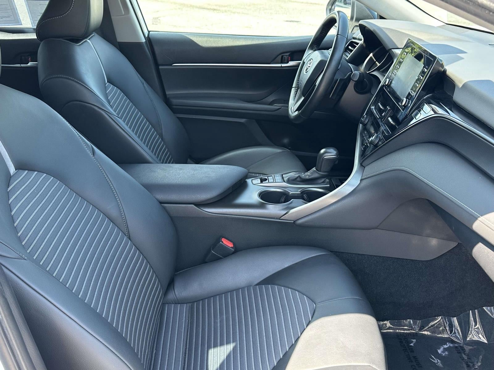 2023 Toyota Camry Hybrid SE Nightshade