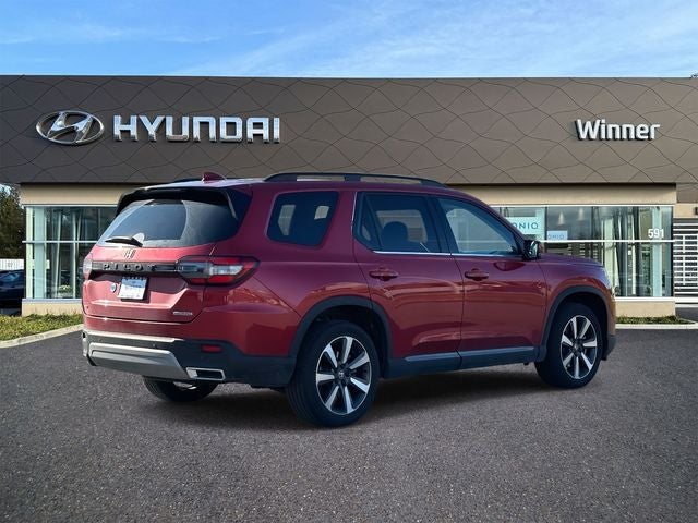 2023 Honda Pilot Touring