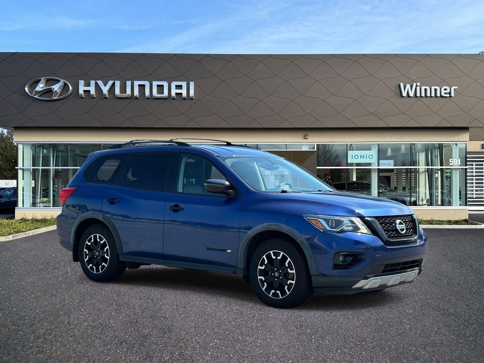 2019 Nissan Pathfinder SV
