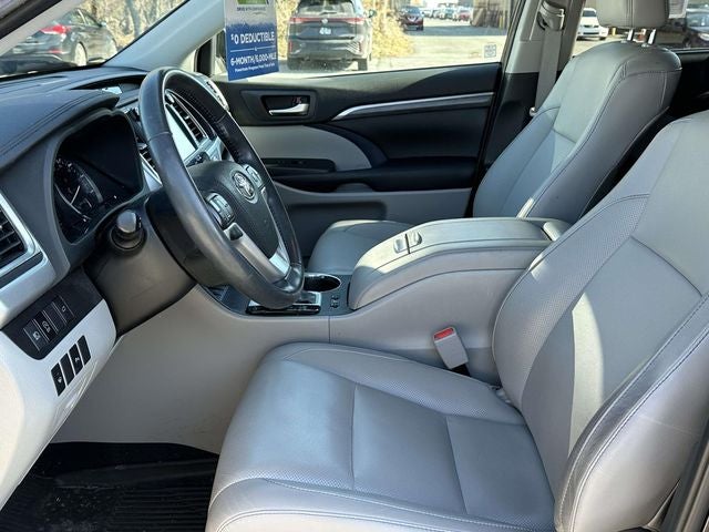 2019 Toyota Highlander Limited Platinum