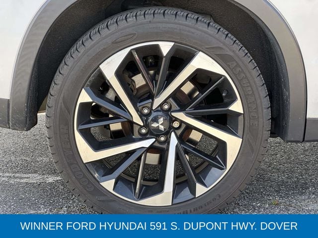 2022 Mitsubishi Outlander SE