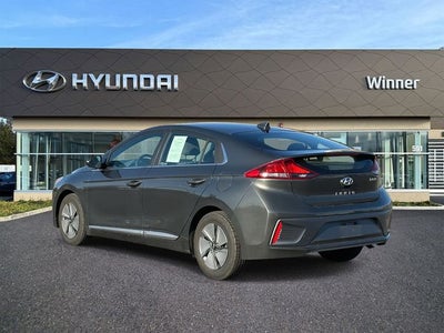 2022 Hyundai Ioniq Hybrid SE
