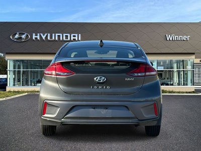 2022 Hyundai Ioniq Hybrid SE