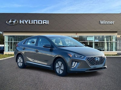 2022 Hyundai Ioniq Hybrid SE