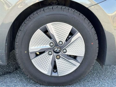 2022 Hyundai Ioniq Hybrid SE