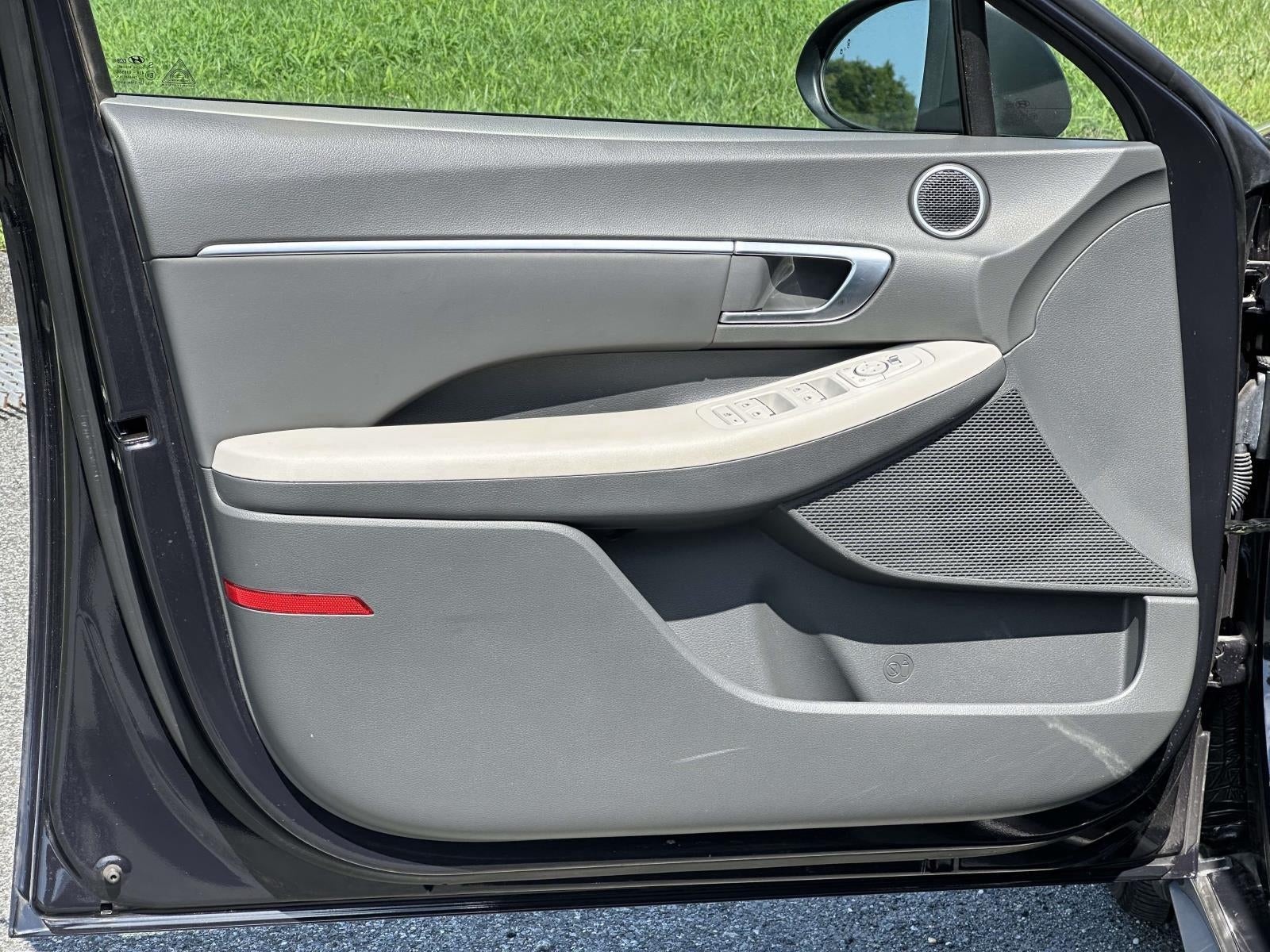 2023 Hyundai Sonata Hybrid Blue