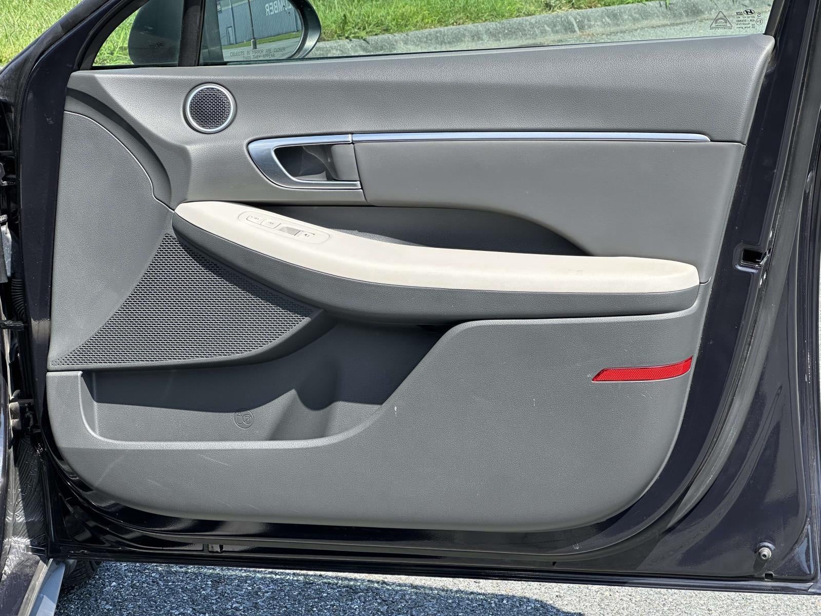 2023 Hyundai Sonata Hybrid Blue